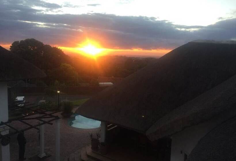 פנסיון Summerhill Guest Estate