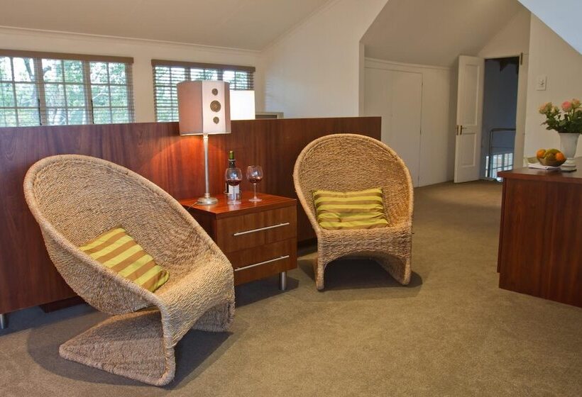 פנסיון Summerhill Guest Estate