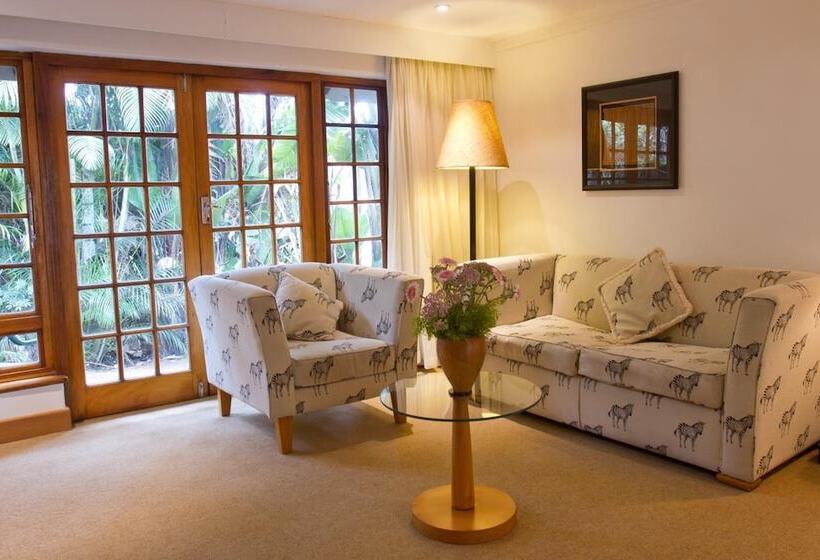 פנסיון Summerhill Guest Estate