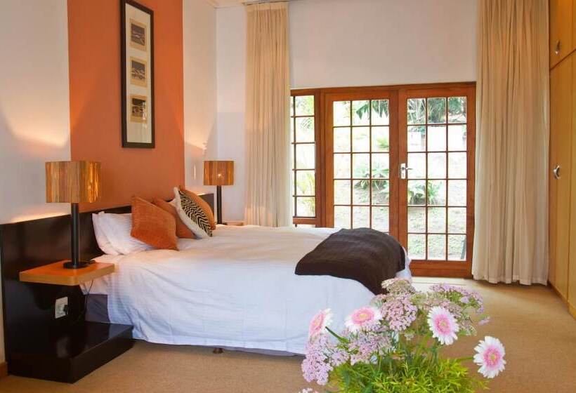 פנסיון Summerhill Guest Estate