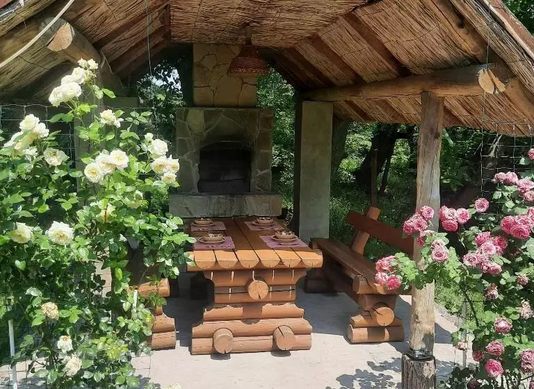 Retkeilymaja Slavyanskiy Club