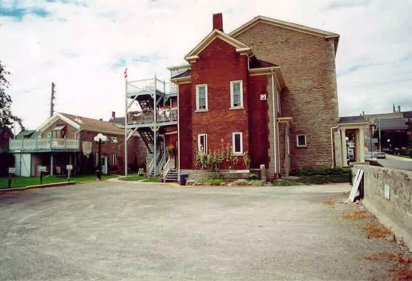 Auberge Noble Waterfront Suites