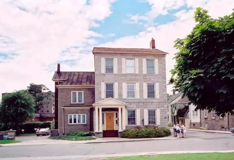 Auberge Noble Waterfront Suites