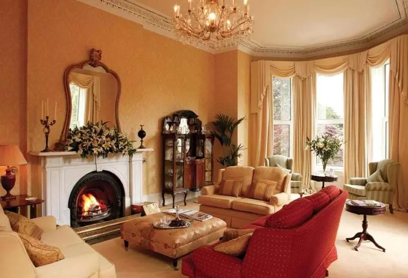 Aamiaismajoitus (B&B) Knockeven House
