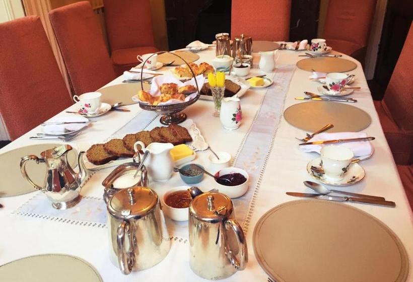 Bed and Breakfast Knockeven House