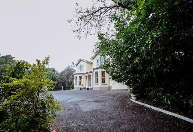 Aamiaismajoitus (B&B) Knockeven House
