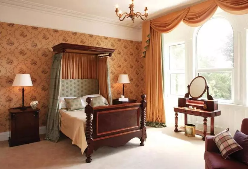 Aamiaismajoitus (B&B) Knockeven House