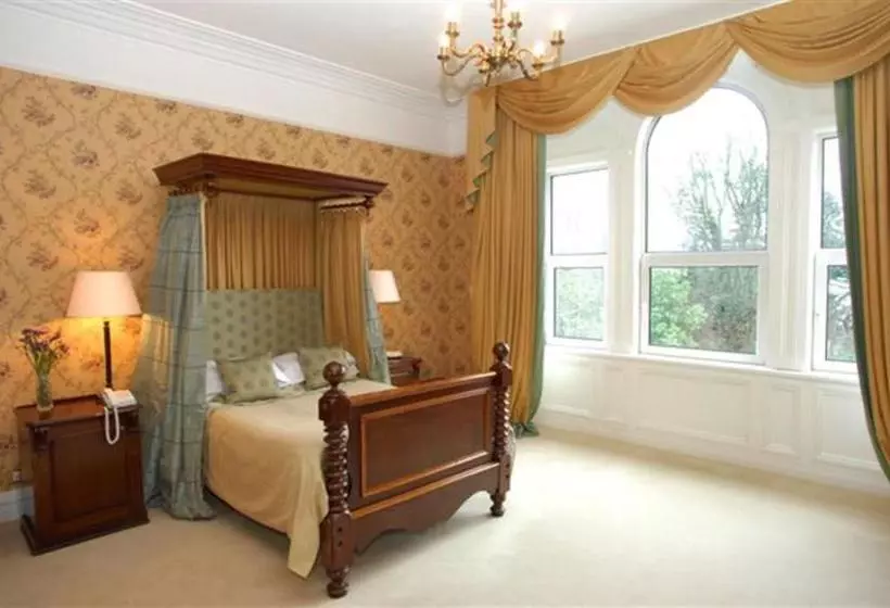 Aamiaismajoitus (B&B) Knockeven House