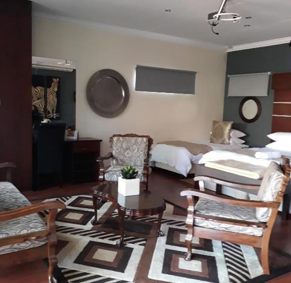 ペンション Aalwyns Guesthouse