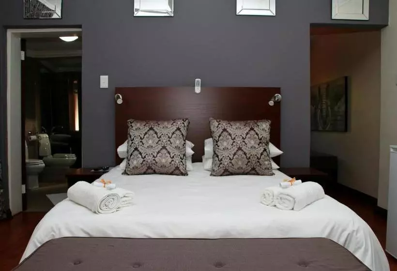 ペンション Aalwyns Guesthouse