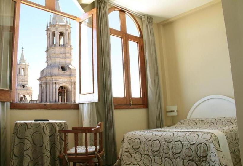 פנסיון Arequipa Suite Plaza