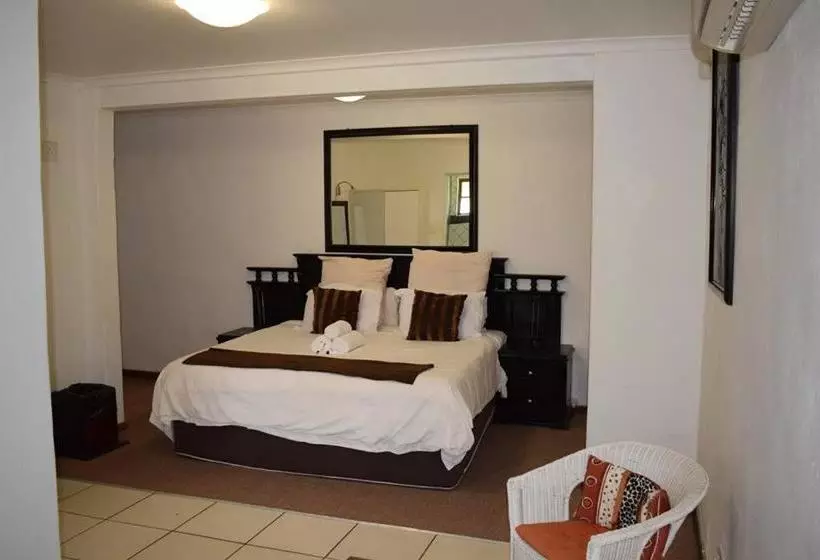 ペンション Khaya La Manzi Guest Lodge