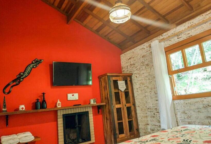 بنسيون Nas Nuvens Hospedaria