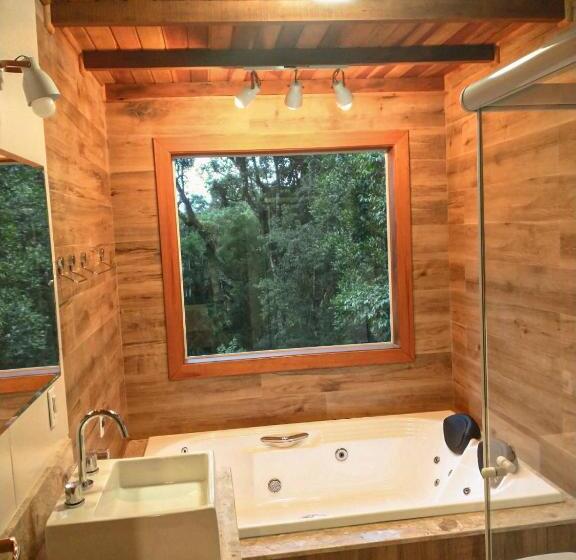 بنسيون Nas Nuvens Hospedaria