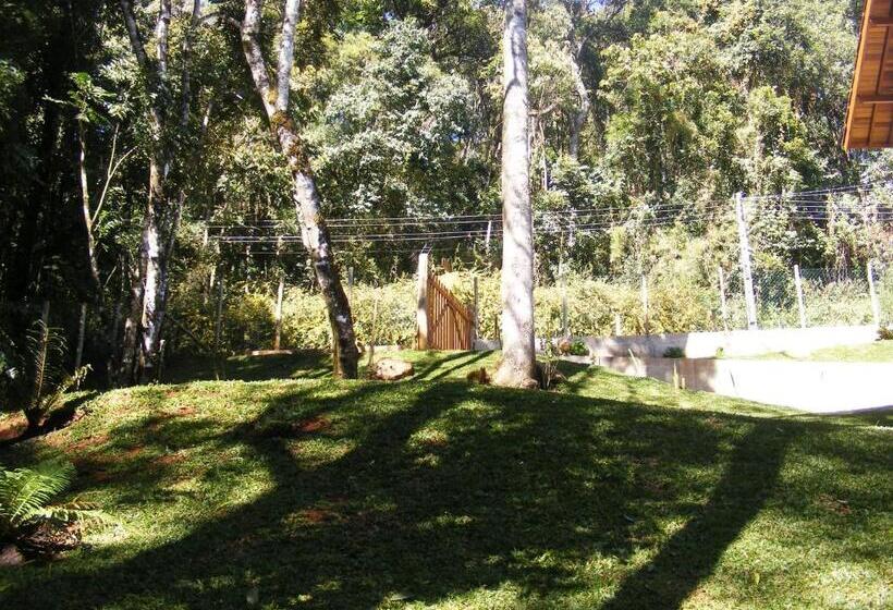 بنسيون Nas Nuvens Hospedaria