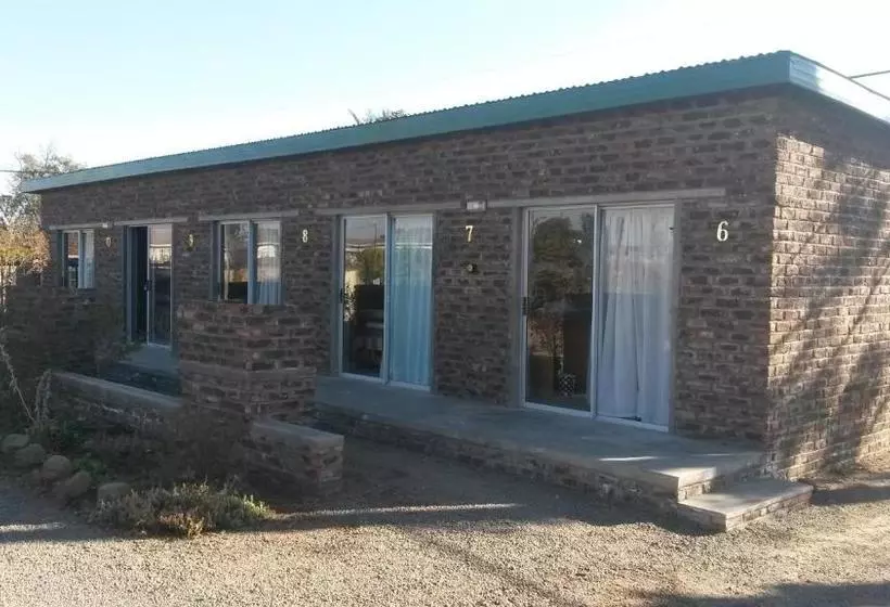 Majatalo Onze Rust Guest House And Caravanpark