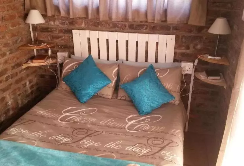 Majatalo Onze Rust Guest House And Caravanpark