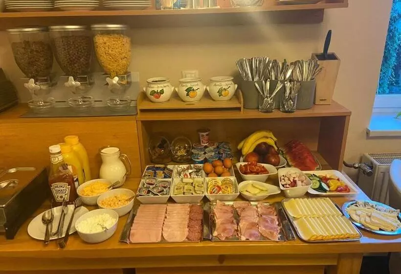 ペンション Penzion Excellent