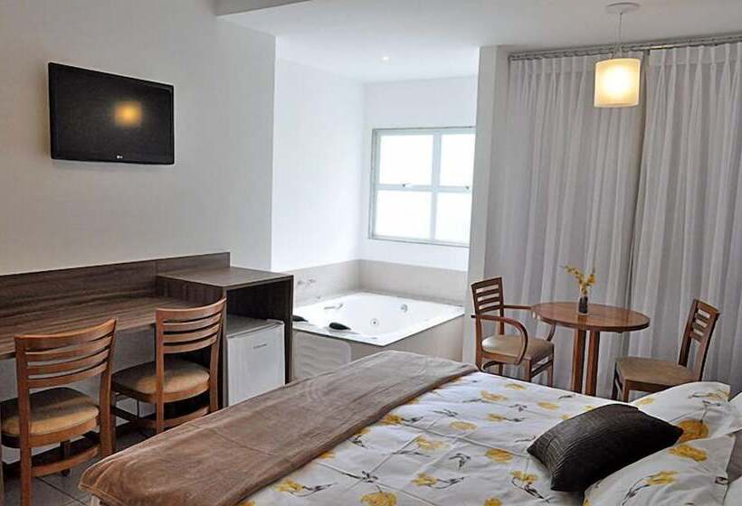 ペンション Pousada Matitaterê