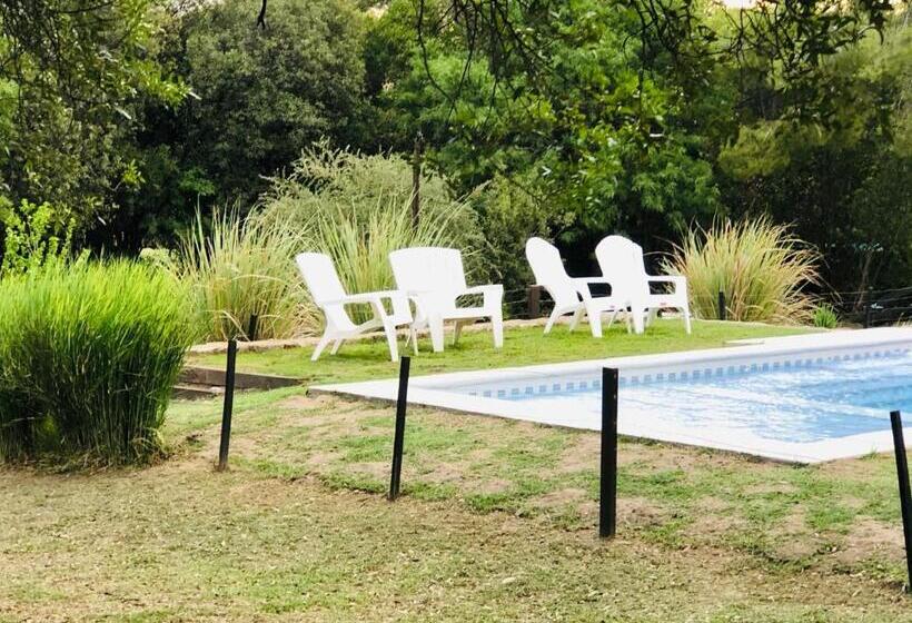 Pueblo Santo, Cabañas & Suites