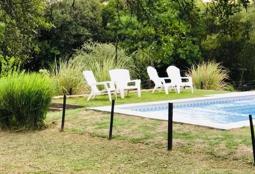 Pueblo Santo, Cabañas & Suites