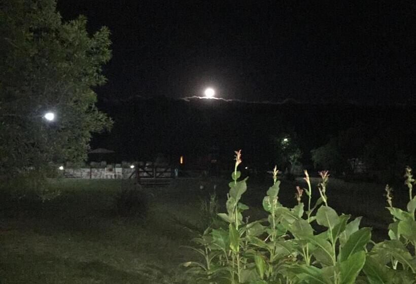 Pueblo Santo, Cabañas & Suites