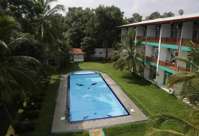 Acme Grand Hotel Habarana