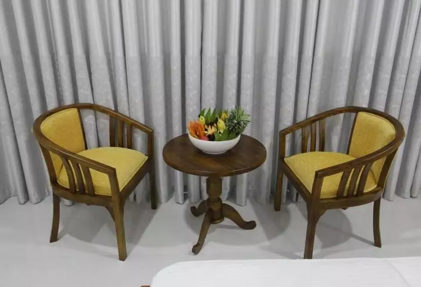 Acme Grand Hotel Habarana