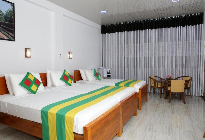 Acme Grand Hotel Habarana