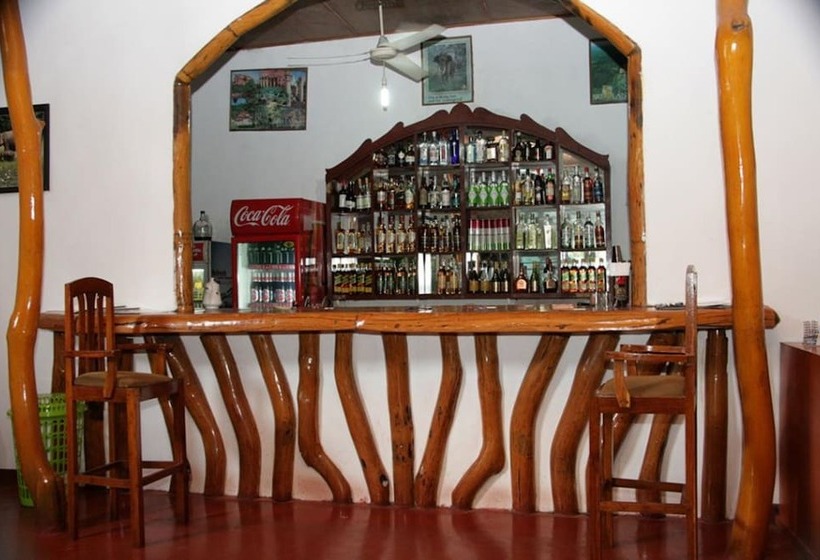 Acme Grand Hotel Habarana