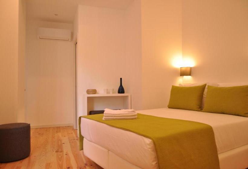 בית מלון כפרי Mystay Porto Batalha