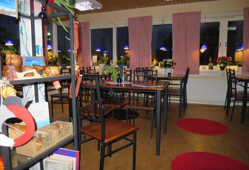 Pensione Dessans Café & Logi