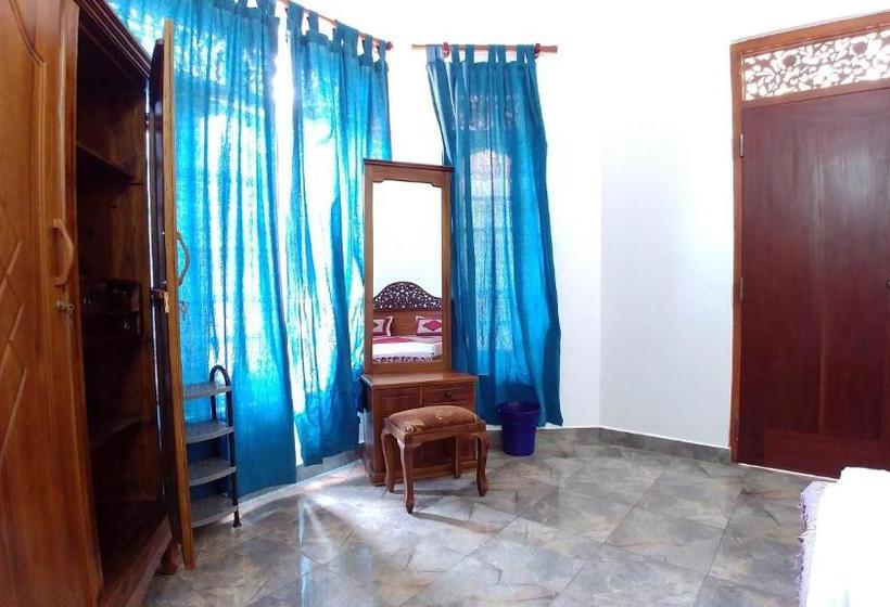 פנסיון Guest House Basilea