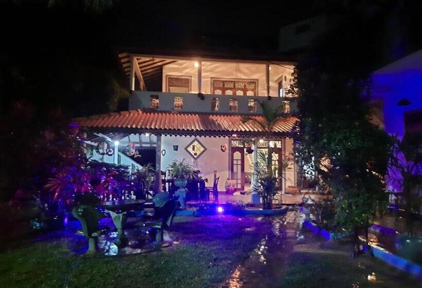 פנסיון Guest House Basilea