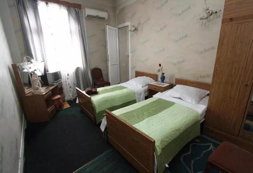 پانسیون Guesthouse Goliati