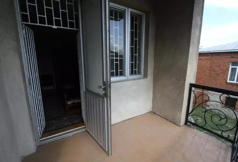 پانسیون Guesthouse Goliati