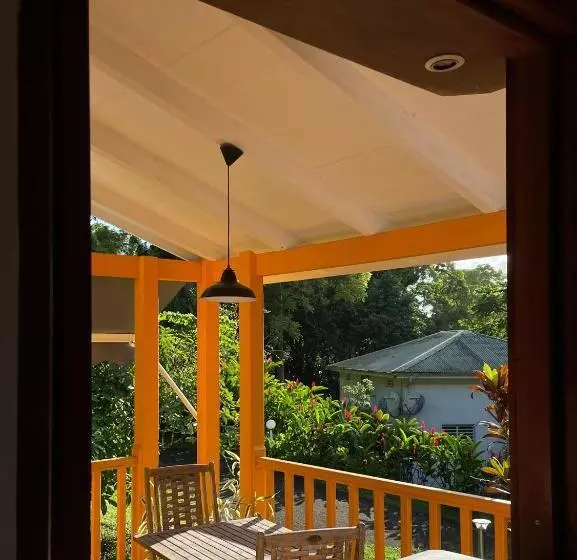 پانسیون Les Cycas