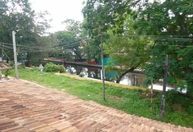 ペンション Southcanal Holidays