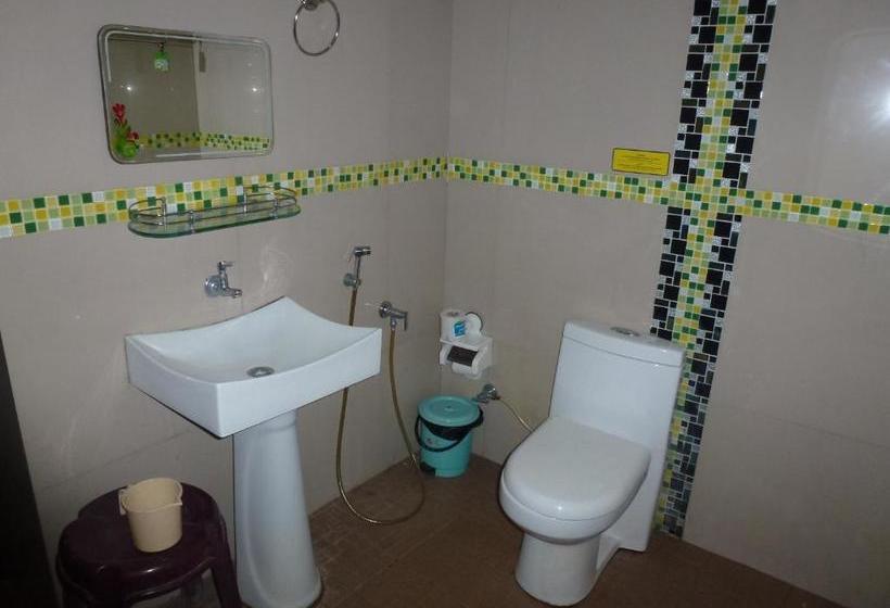 بنسيون Southcanal Holidays