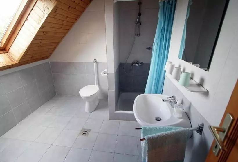 Vöröskő Apartmanház