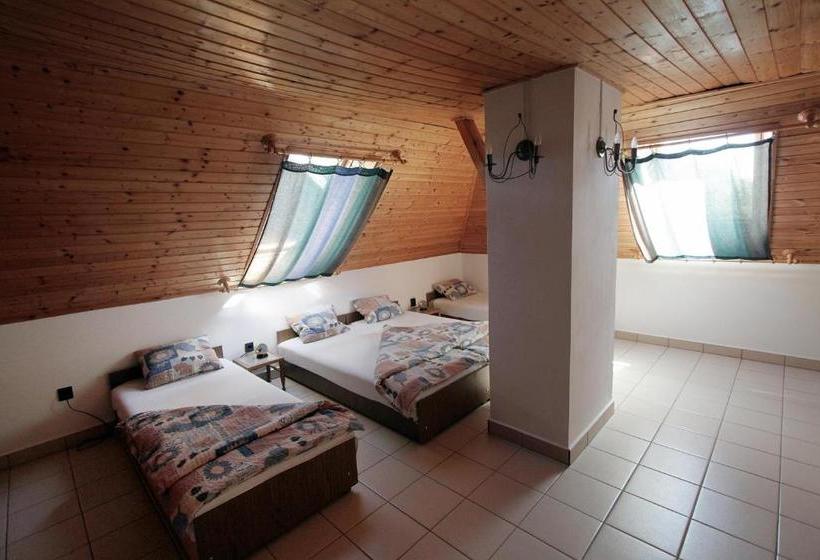 Vöröskő Apartmanház
