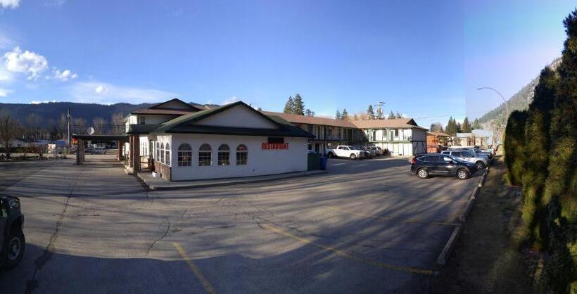 Retkeilymaja Chase Country Inn