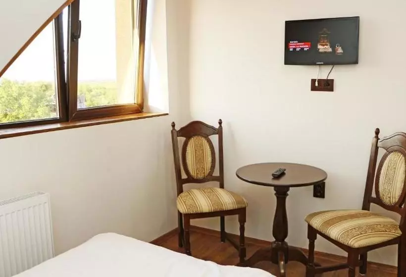 هاستل Hanu Lui Gica Spa