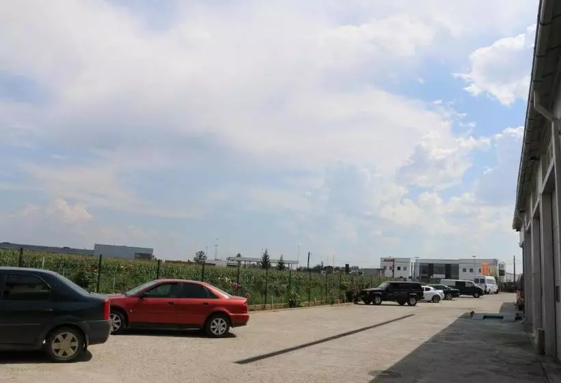 هاستل Hanu Lui Gica Spa