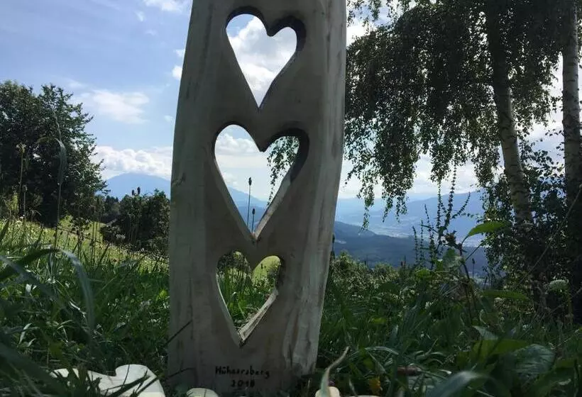 ホテル Bergbauernhof Stauder   Hirschbergalpakas