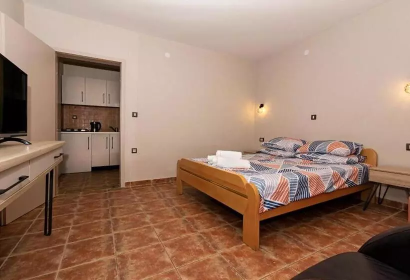 پانسیون Bitrak Guest House