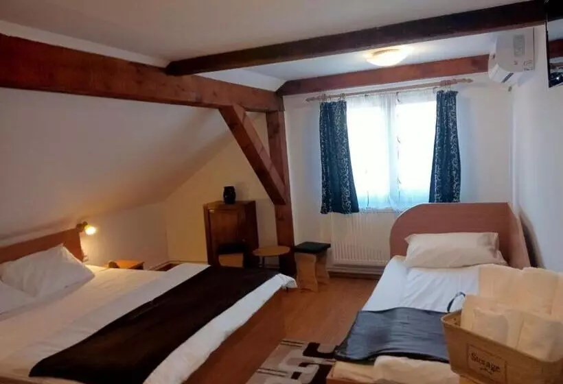 Majatalo Casa Raisa & Maria