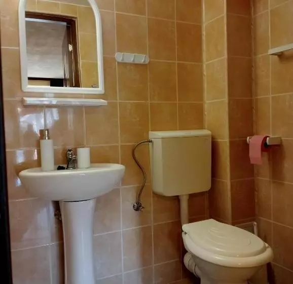 Majatalo Casa Raisa & Maria