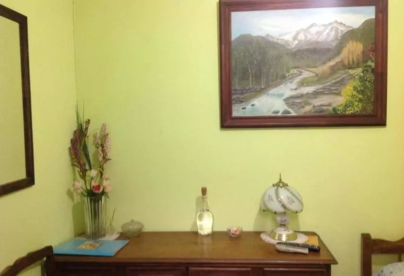 Majatalo Hostal Renoir