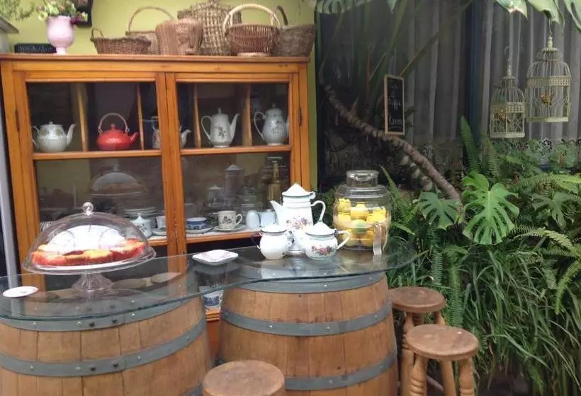 Majatalo Hostal Renoir